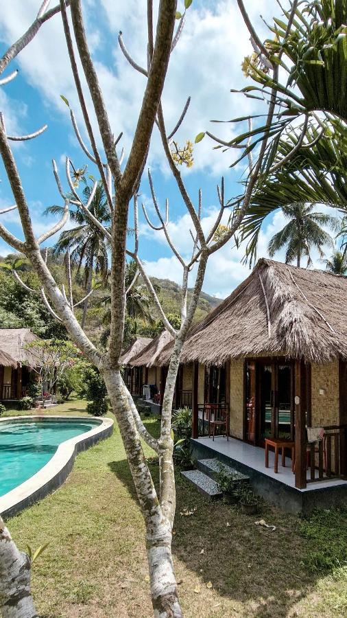 Airas' Garden Homestay Eco Bungalows Kuta  Esterno foto